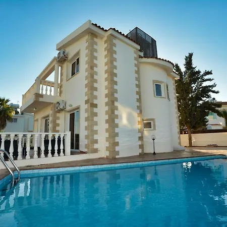 Antigua Villa *